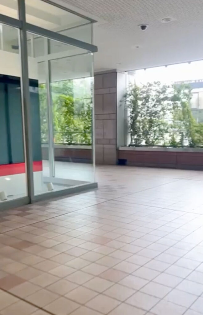 2階連絡通路の奥にあるCOCOFIT聖蹟桜ヶ丘店への行き方02